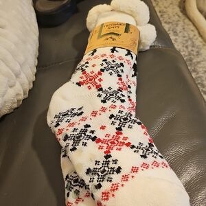 Unisex Patterned Socks/slippers. NEW. Red and Black. SZ 9-11
